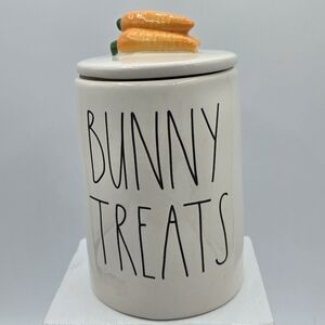 Rae Dunn Bunny Treats Carrot Cake Candle Ceramic Jar with Carrot Lid